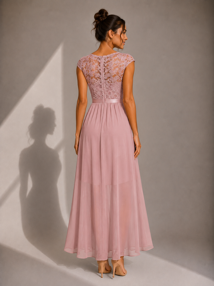 Klaudia | Elegantní Krajková Maxi Šaty
