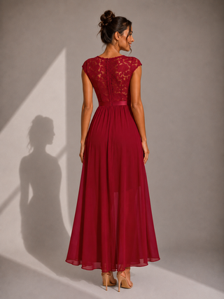 Klaudia | Elegantní Krajková Maxi Šaty