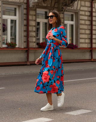 Fryderyka - Elegantní Šaty s Puntíky a Zvýrazněným Pasem